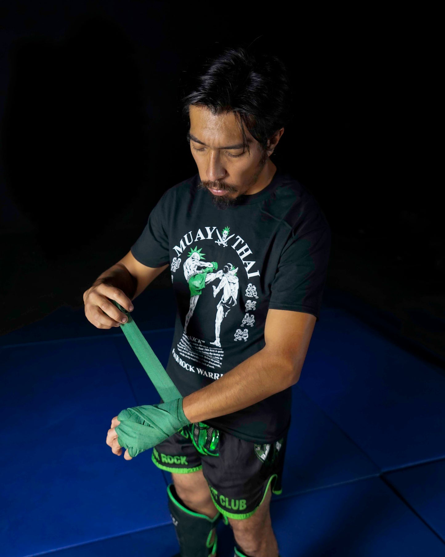 "The Kick" T-Shirt - Monochrome